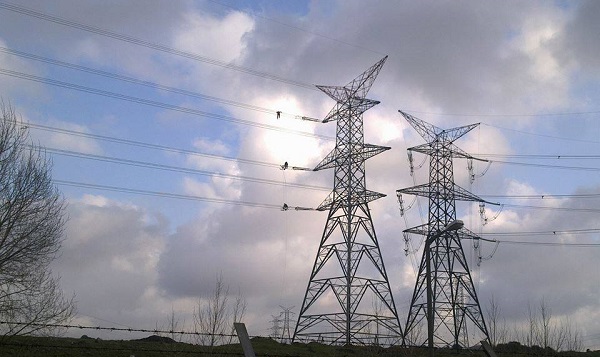 Elektrik Dağıtım Şirketlerine Yatırım Ayarı