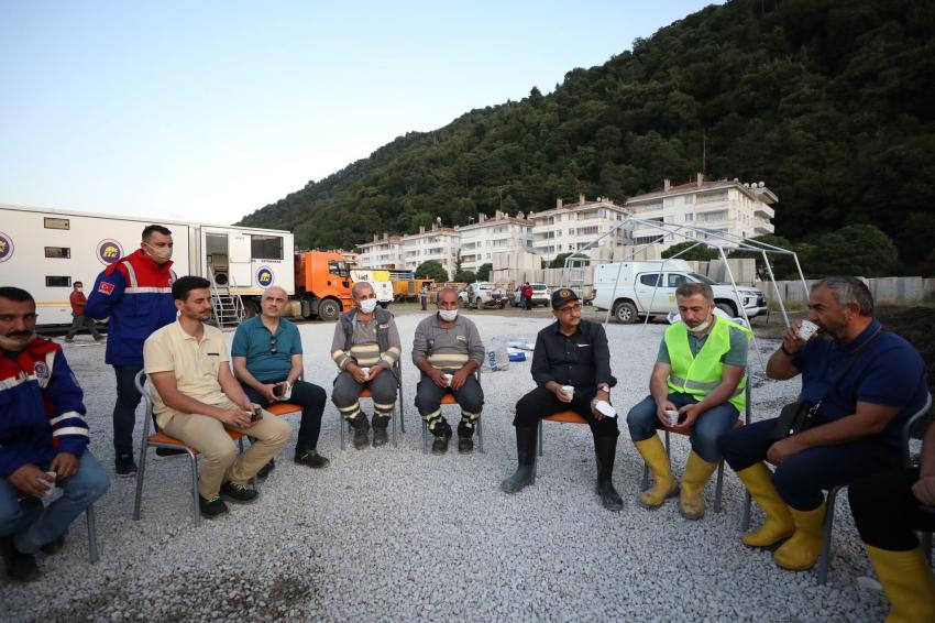 Bakan Dönmez Enerjinin Kahramanları İle Buluştu 