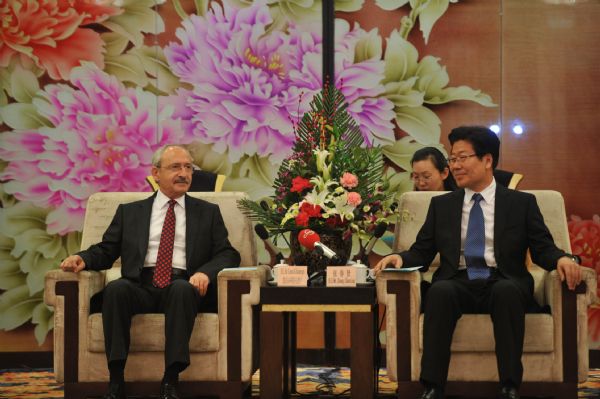 Kılıçdaroğlu Chunxian'a Ziyaret