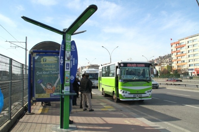 Güneş Enerji Sistemiyle Çalışan Akıllı Direkler