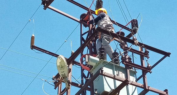 ÇEDAŞ Ekipleri Ramazan Bayramıâ€™nda Kesintisiz Enerji için Sahada