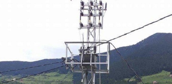 Çoruh EDAŞ 37 Yıllık Elektrik Şebekesini Yeniledi