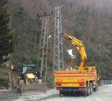 Artvinâ€™de 7 ayda 269 Elektrik Direği Yenilendi