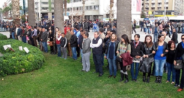 Taşeronlaşmaya Karşı insan Zinciri!!!