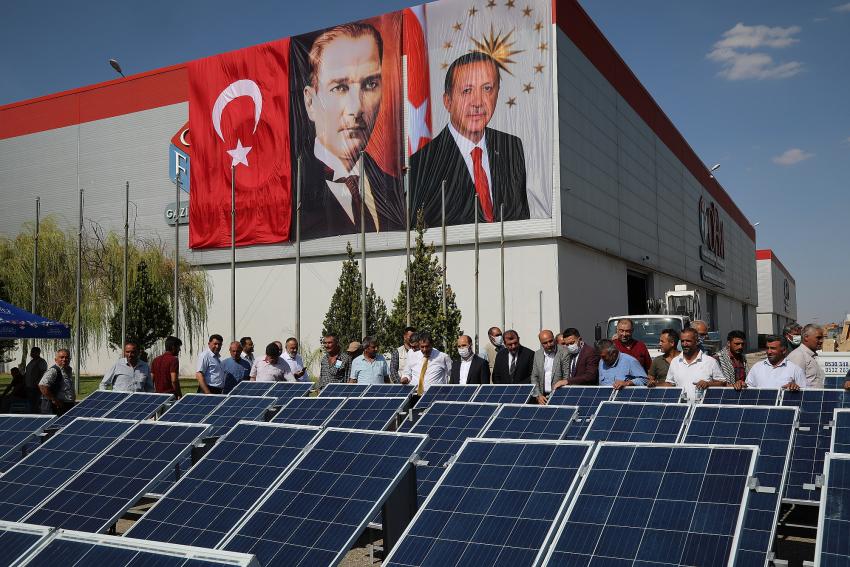 Meralar Güneş Enerjisi İle Aydınlanacak