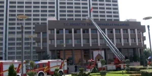 Enerji Bakanlığı'nda Yangın