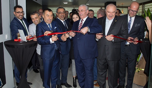 Aydınlatma Devi Sylvaniaâ€™nın Türkiye Ofisi Açıldı