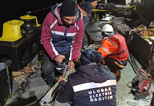 UEDAŞ Marmara Adası'nı Elektriğe Kavuşturdu