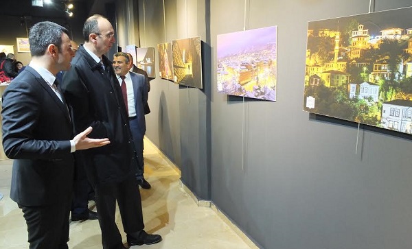 Şehrin Işıkları Bu Kez Bandırma'da Yandı