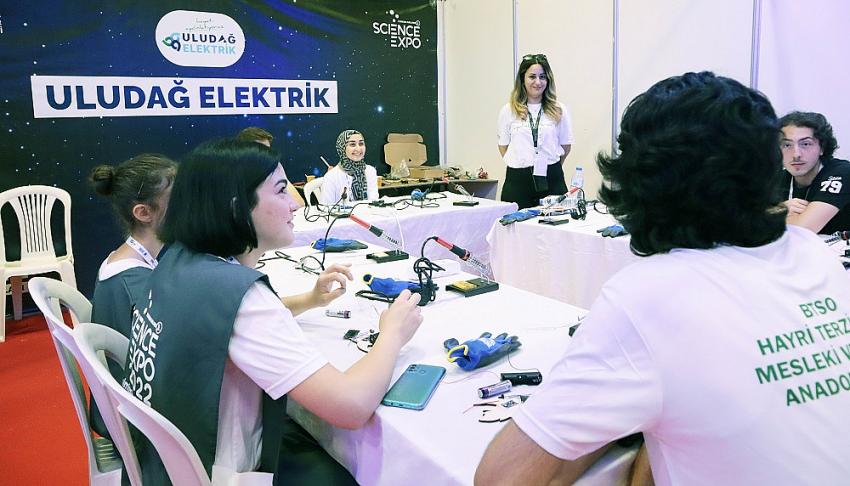 Uludağ Elektrik Bilimseverlerle Buluştu