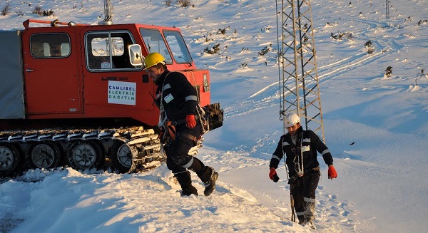 ÇEDAŞ Sert Kış Koşullarında Abonelerini Elektriksiz Bırakmadı