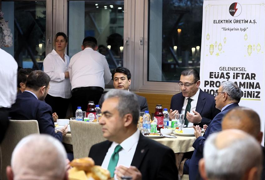 EÜAŞ Çalışanları İftarda Buluştu