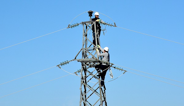 Fırat EDAŞ Enerji Emekçilerini Unutmadı