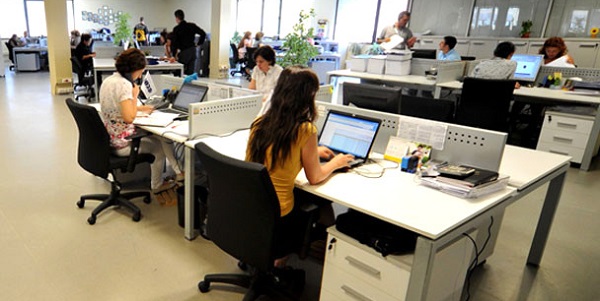 Tüm Kamu Çalışanlarının Yıllık izinleri Kaldırıldı