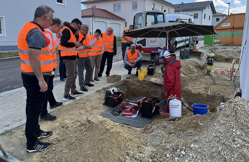 TEDAŞ Heyeti Canlı Bakım İçin Almanya'da