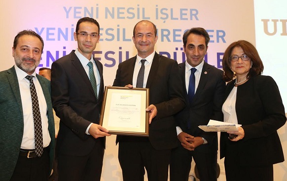 CLK Uludağ Elektrik Öncü Marka Ödülünü Aldı
